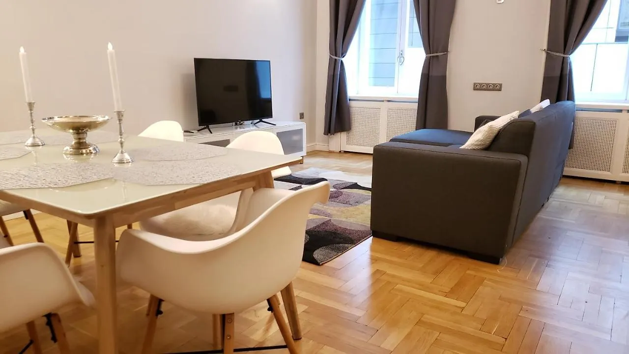 Supreme City Center Apartment Boedapest