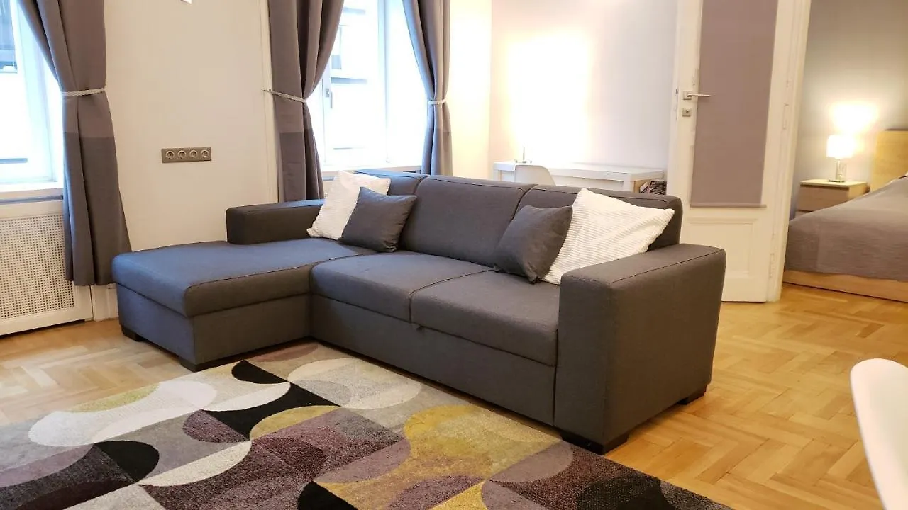 Supreme City Center Apartment Budapest 0*,